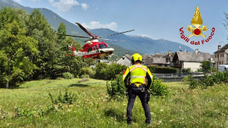 Druogno - Cercatore di funghi disperso nei boschi: salvato dall’elicottero dei Vigili del Fuoco