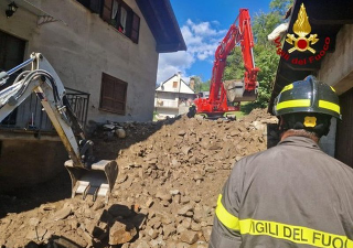 Varzo - Dopo il maltempo proseguono i soccorsi: Vigili del Fuoco e Protezione civile in azione