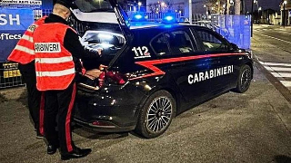 Verbania - 40enne ubriaco aggredisce i Carabinieri in un bar: arrestato